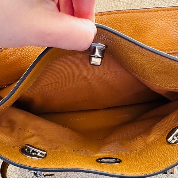 Coach Chain Tote - Picture 3 of 5